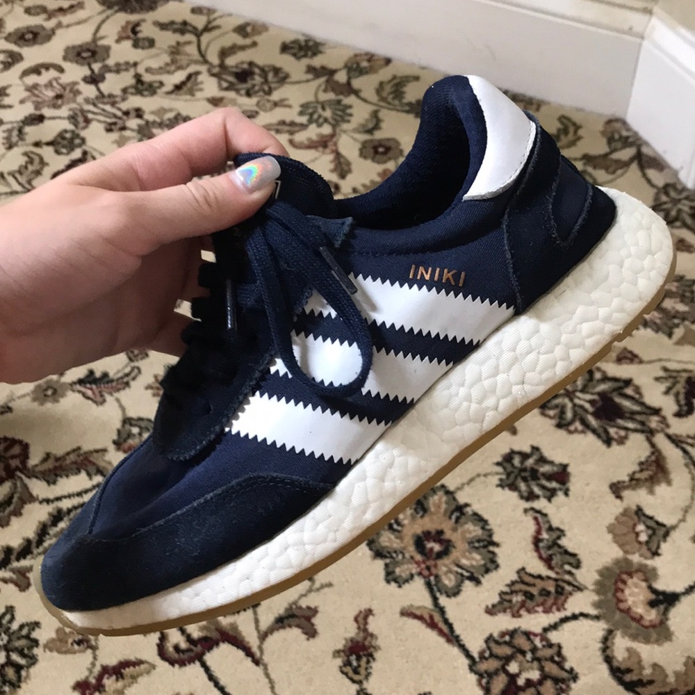 adidas iniki